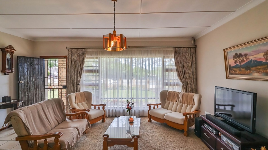 3 Bedroom Property for Sale in Bonza Bay Eastern Cape